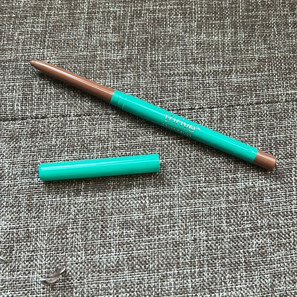 Thrive Causemetics Lip Liner - Picture 1 of 4